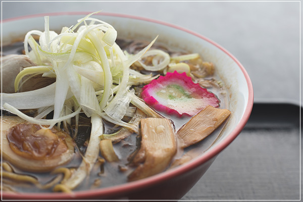 漆黒の醤油ラーメン 漆黒の醤油ラーメン